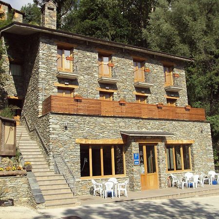 Hostal Les Roquetes Queralbs Exteriör bild