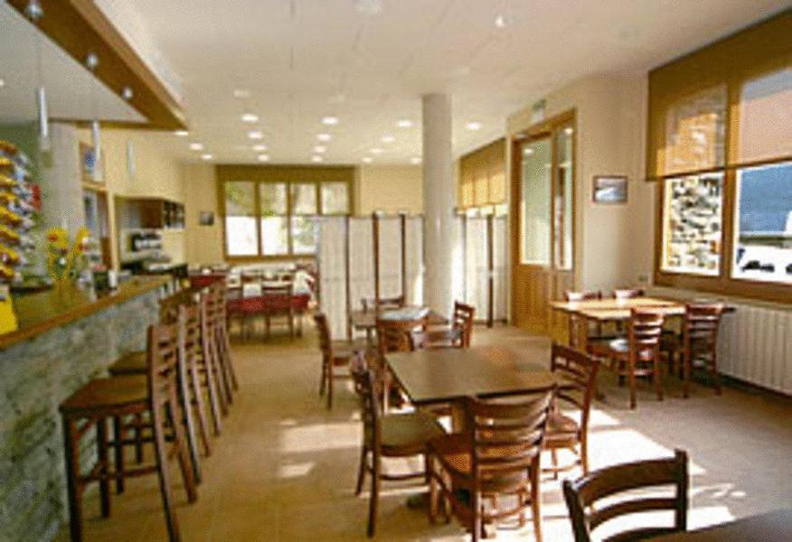 Hostal Les Roquetes Queralbs Exteriör bild