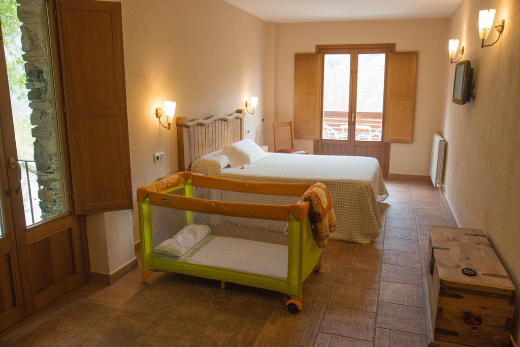 Hostal Les Roquetes Queralbs Exteriör bild